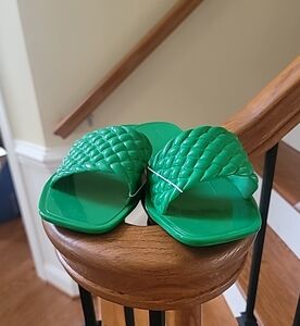 Old Navy Quilted Jelly Slide Sandals Size 11